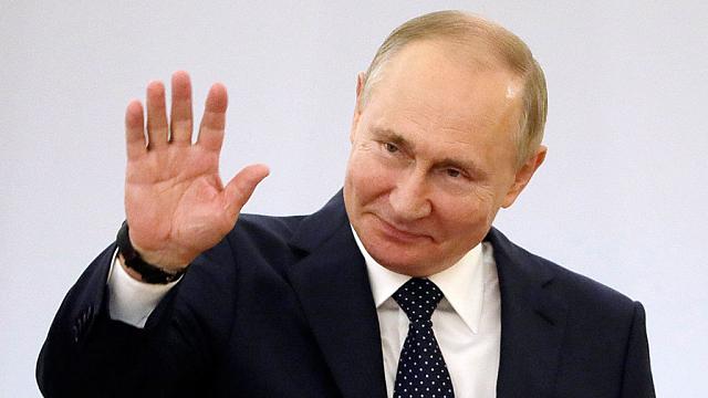 Путин хочет повысить прожиточный минимум в 2022 году сразу на тысячу рублей
