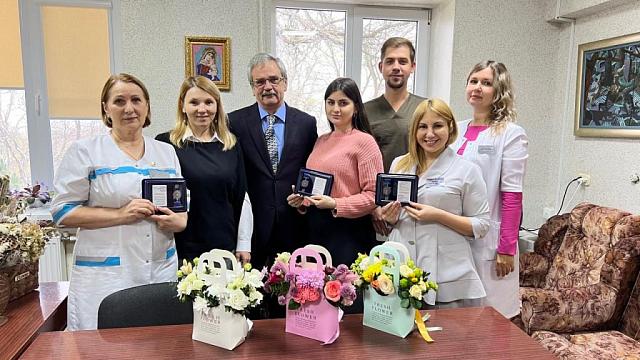 Ставропольские медики награждены медалями «За самоотверженность и профессионализм» 