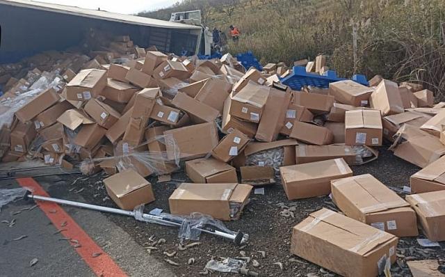 В Дагестане 20 тонн креветок стали «жертвами» ДТП с грузовиком