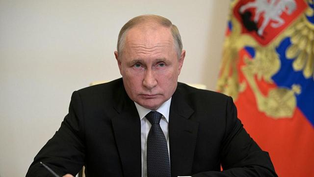 Путин сообщил об увеличении соцвыплат, пенсий и МРОТ