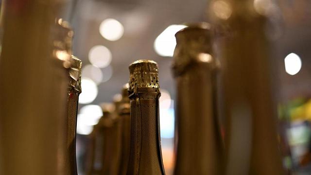 В Ставрополе продали более 46 тыс. упаковок полусухого белого «вина»