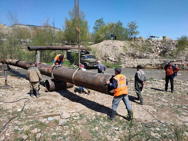 Жители Кисловодска остались без воды из-за аварии на трубопроводе в КЧР