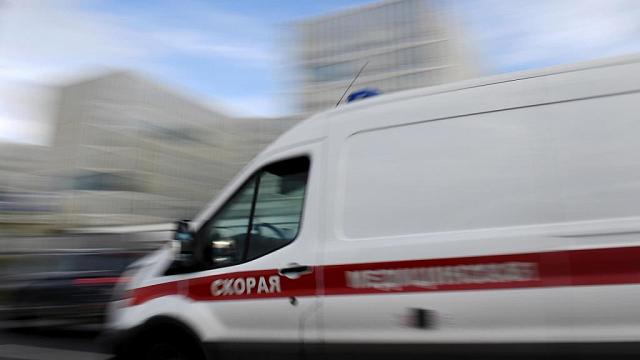 Человек погиб после столкновения автобуса и легковушки на трассе, ведущей к курорту «Архыз» в КЧР