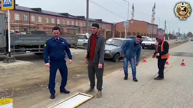 В Чечне сельскую дорогу у школы привели в порядок после жалобы в прокуратуру 
