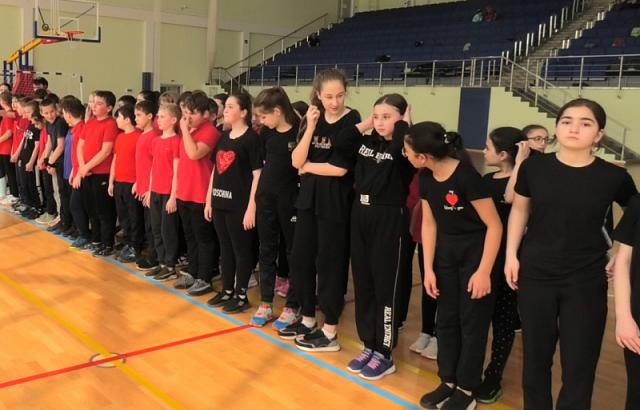 В Черкесске прошел турнир по гандболу, посвященный памяти погибших сотрудников ОВД 