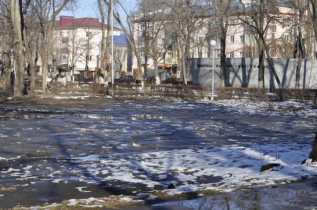 В Черкесске хотят креативно отреставрировать старый  парк и опрашивают горожан