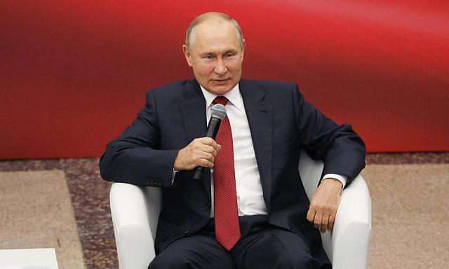 Путин предложил выплатить всем пенсионерам страны по 10 тысяч рублей