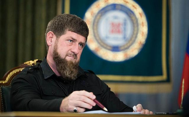 Доходы Кадырова за год сократились в разы