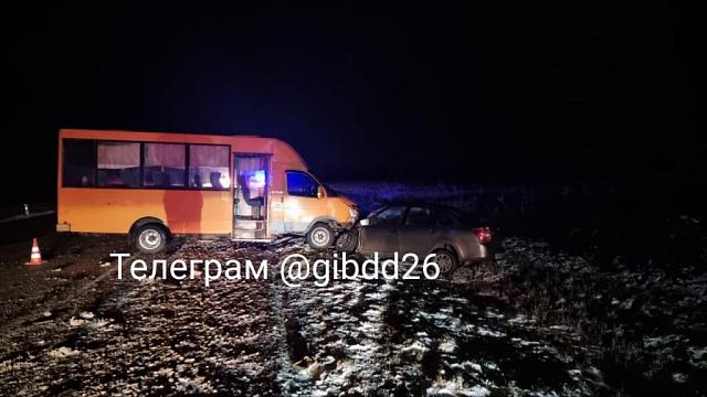 На Ставрополье два человека погибли после ДТП с маршруткой
