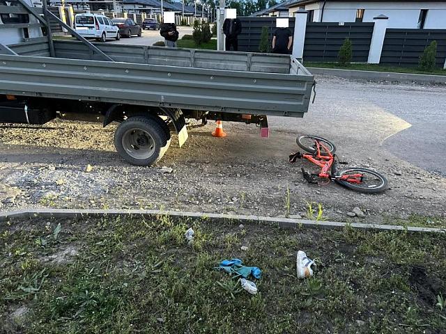 На Ставрополье водитель с признаками опьянения сбил 10-летнюю велосипедистку