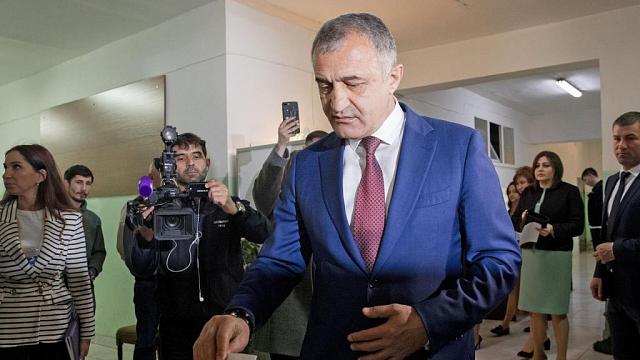 В Южной Осетии президента выберут во втором туре   