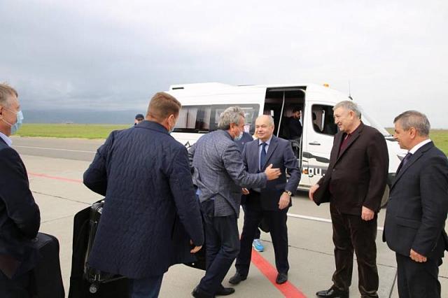 В преддверии выборов главы Дагестана в регион прибыла делегация Совфеда  