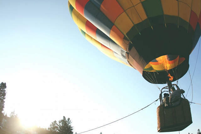В Махачкале воздушный шар «столкнулся» со склоном  горы Тарки-Тау