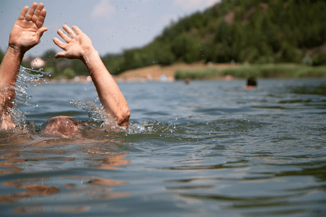 В Дагестане дедушка с внуком утонули при купании в реке Аксай