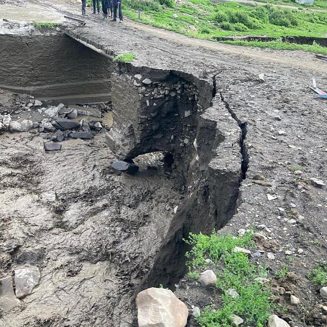 Из-за разрушения моста еще три села остались без сообщения в Дагестане