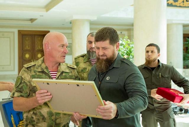 Кадыров встретился с новым командующим Северо-Кавказским округом войск нацгвардии
