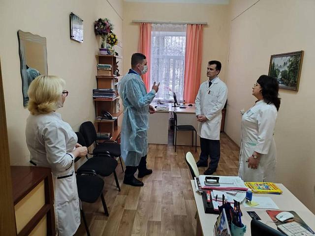Жители Ставрополья пожаловались прокурору края Немкину на плохую работу региональной психбольницы 