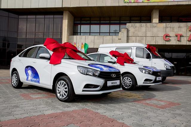В Ставрополе «Женщинам года» подарили машины