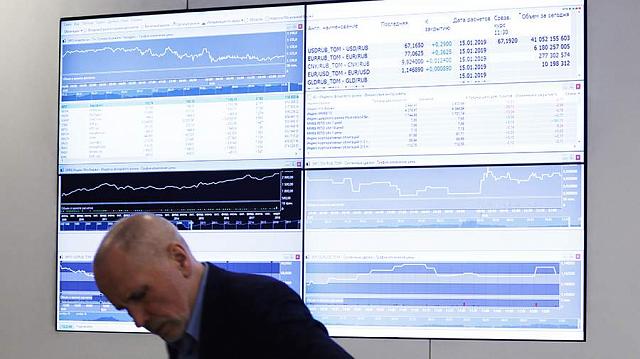 Московская биржа остановила торги на всех рынках