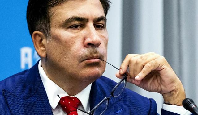 Михаил Саакашвили разбавляет скучную голодовку лимонадом