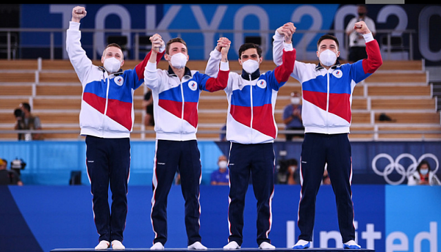  В Токио российские гимнасты выиграли «золото» в многоборье