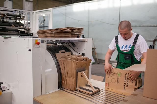 На Ставрополье стали выпускать экологически чистые бумажные пакеты