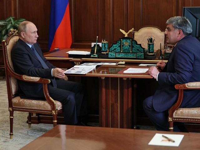 Коков рассказал Путину о модернизации детской поликлиники в Нальчике 