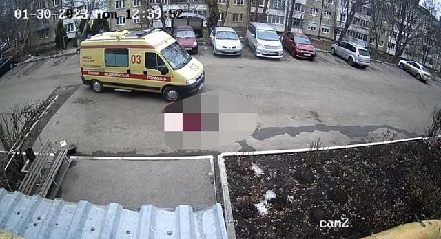 На Ставрополье машина скорой помощи сбила пожилую женщину 