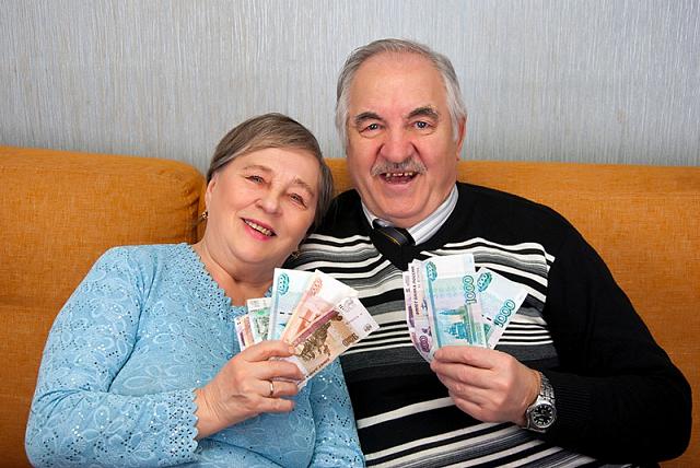 В Дагестане сотрудник ПФР из жалости увеличил пенсии 18 гражданам