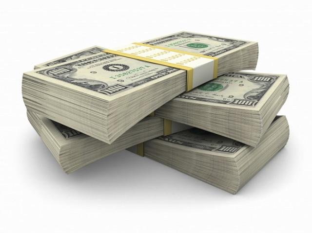 Курс доллара на Мосбирже превысил  87 рублей