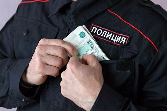 Экс-сотрудники МВД из Пятигорска осуждены за долларовую взятку 