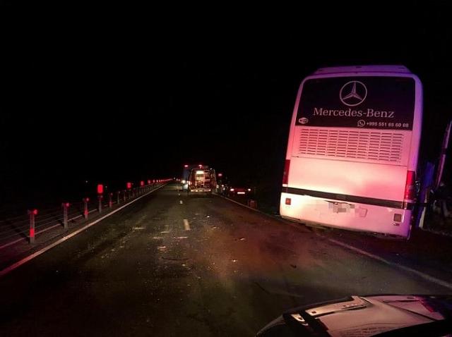 В ночной автокатастрофе на Ставрополье погиб водитель международного автобуса 