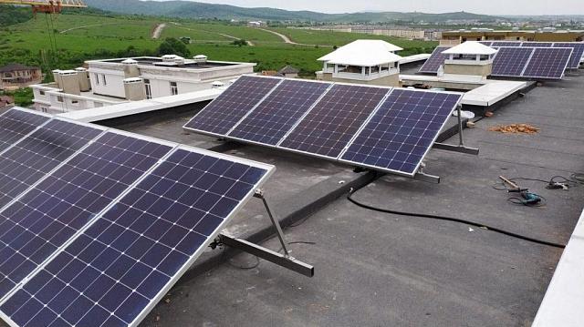 В Нальчике установлена первая в КБР солнечная электростанция на многоквартирном доме