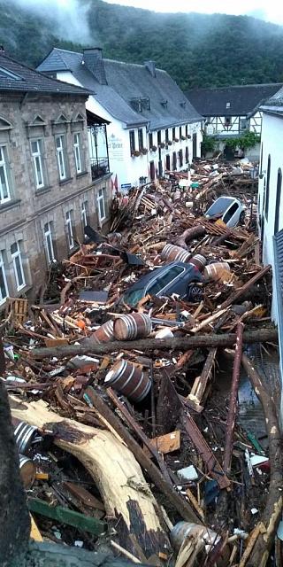 Жертвами «Наводнения века» в Германии стали свыше 130 человек