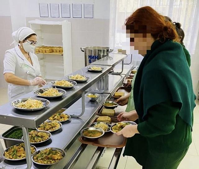 Ставропольский ФСИН порадовал женщин-заключённых новогодним меню 