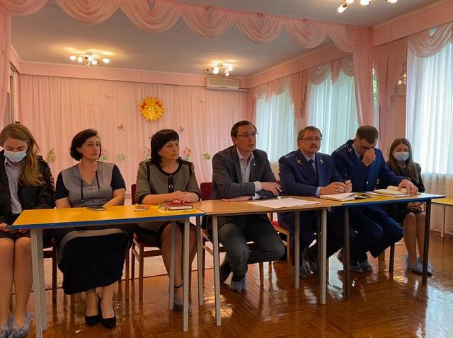 Родительские «разборки» в детсаду на Ставрополье дошли до прокуратуры