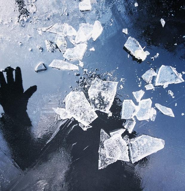 Житель Невинномысска спас провалившегося под лед 11-летнего мальчика