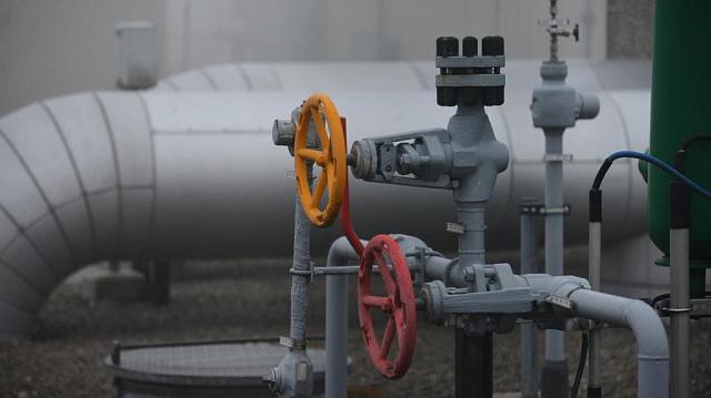 Европе вновь приходится покупать газ у России 