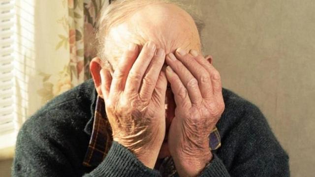 Лже-правоохранители выманили 8 млн рублей у пенсионера из Дагестана