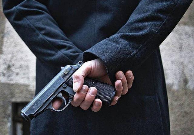 В РСО-А полицейский стрелял из пистолета в кабинете начальника