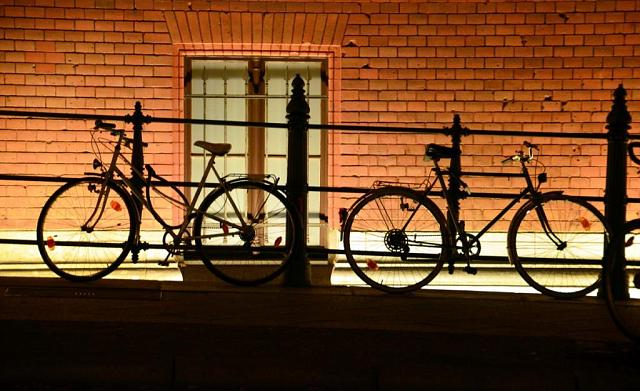 В Совфеде инициировали штрафы за превышение скорости на велосипеде и электросамокате