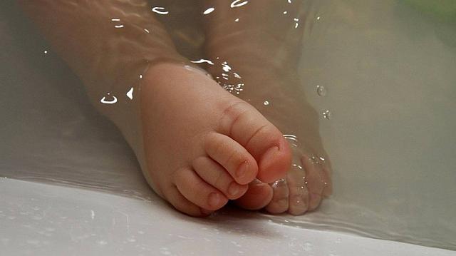 В Северной Осетии мать оставила младенца в ванне и он утонул