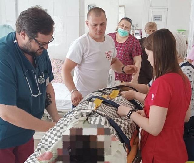 Врачи Ставрополья спасли 14-летнюю девочку после падения с 4 этажа