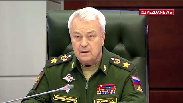 Замминистра обороны РФ сообщил о росте числа контрактников и добровольцев