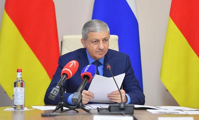 Эксперты не спешат отправлять главу Северной Осетии в отставку 
