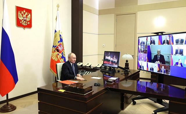 Путин побеждает на выборах с рекордным результатом