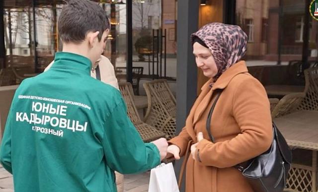 В Грозном показали всю силу хиджаба как украшения 