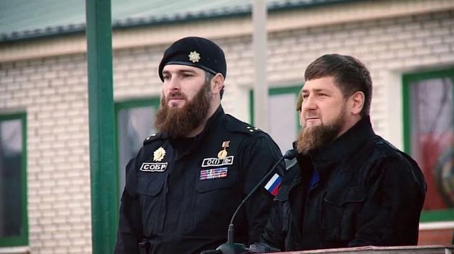 Кадыров наградил чеченских силовиков в связи с юбилеями 