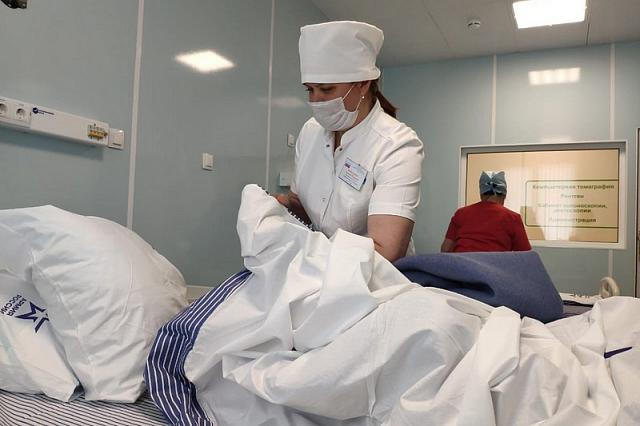 В РФ медики, которые лечат коронавирус, раньше выйдут на пенсию