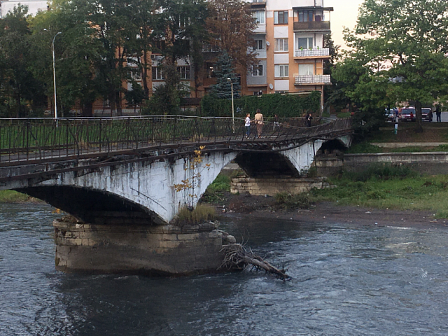 Мэрию Владикавказа заставили отремонтировать аварийный трамвайный мост